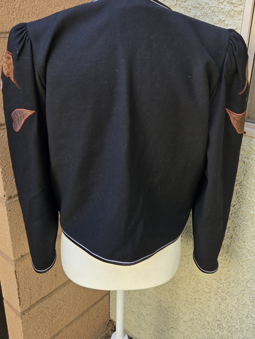 Andre Kim Vintage Black Embroidered Open-Front Jacket - Black/Brown Leaf Motif - Picture 6 of 11